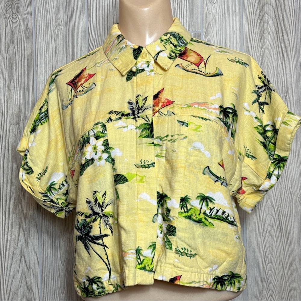 Forever 21 Oversized Relaxed Crop Tropical Hawaiian Beach Vacation Shirt Size S